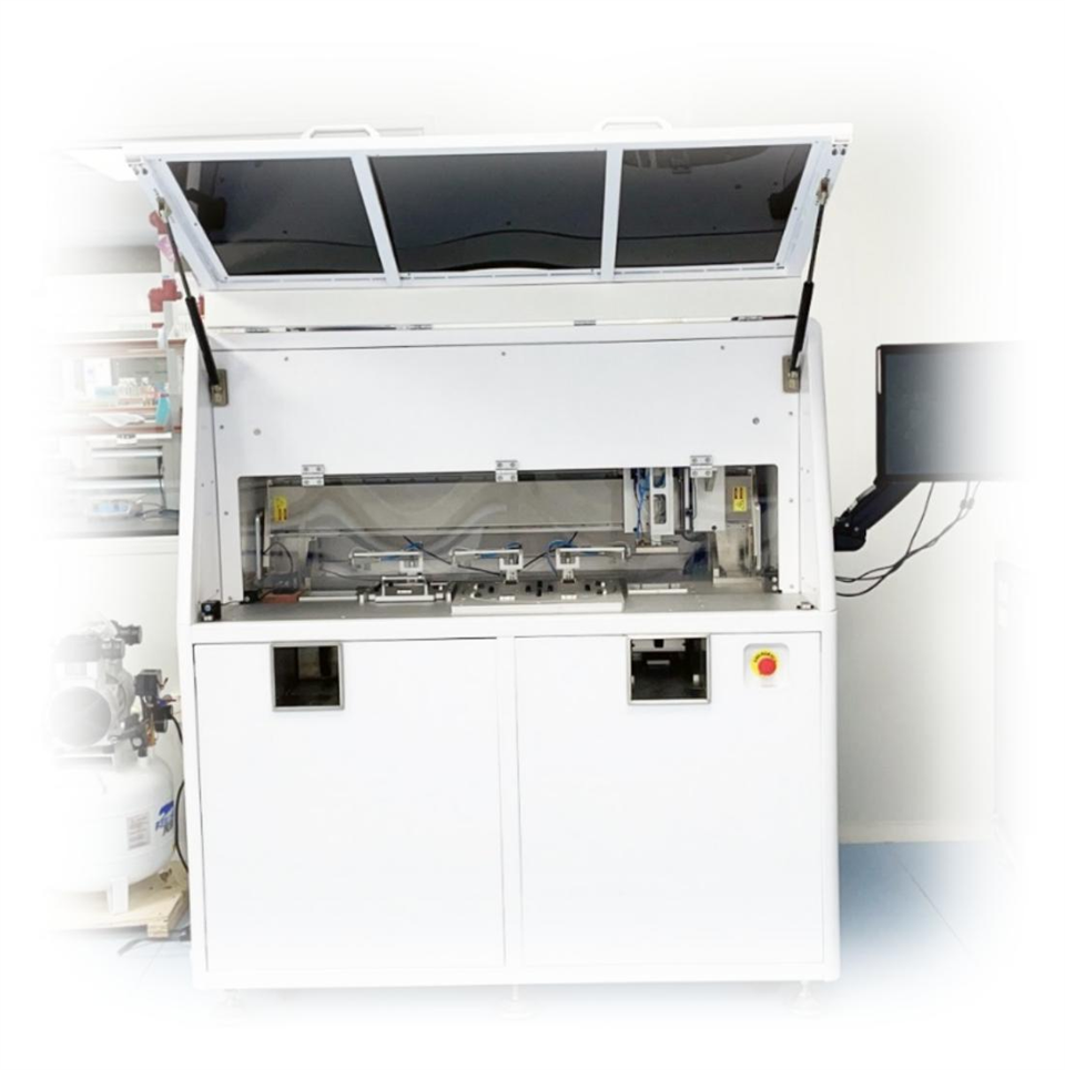 High-Throughput Colony Analysis And Screening Workstation